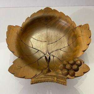 Music Box Bowl Hand Carved Wood Grape Leaf Box Dr. Zhivago Lauras Theme Jewelry